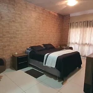 https://villa-casa-ampla-porto-alegre-rs.hotels-portoalegre.net